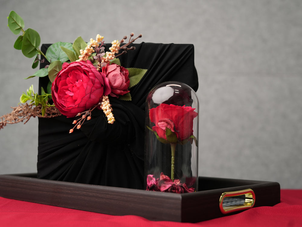 Luxe Bloom Gift Set – Timeless Floral Elegance