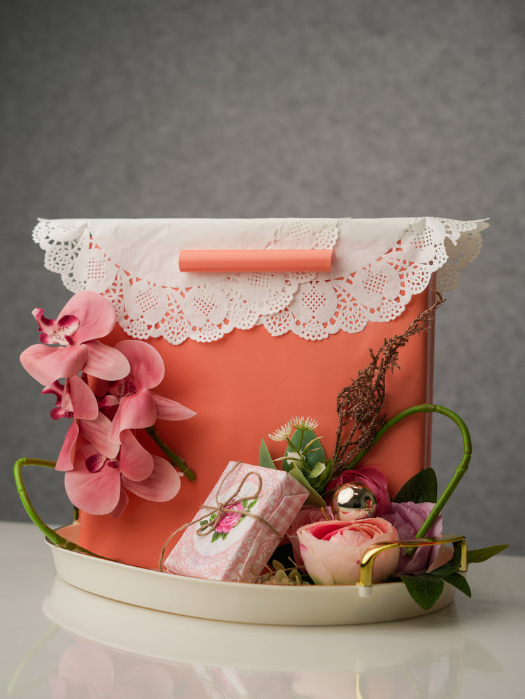 Blush Elegance Gift Set – Graceful Floral &amp; Luxe Presentation