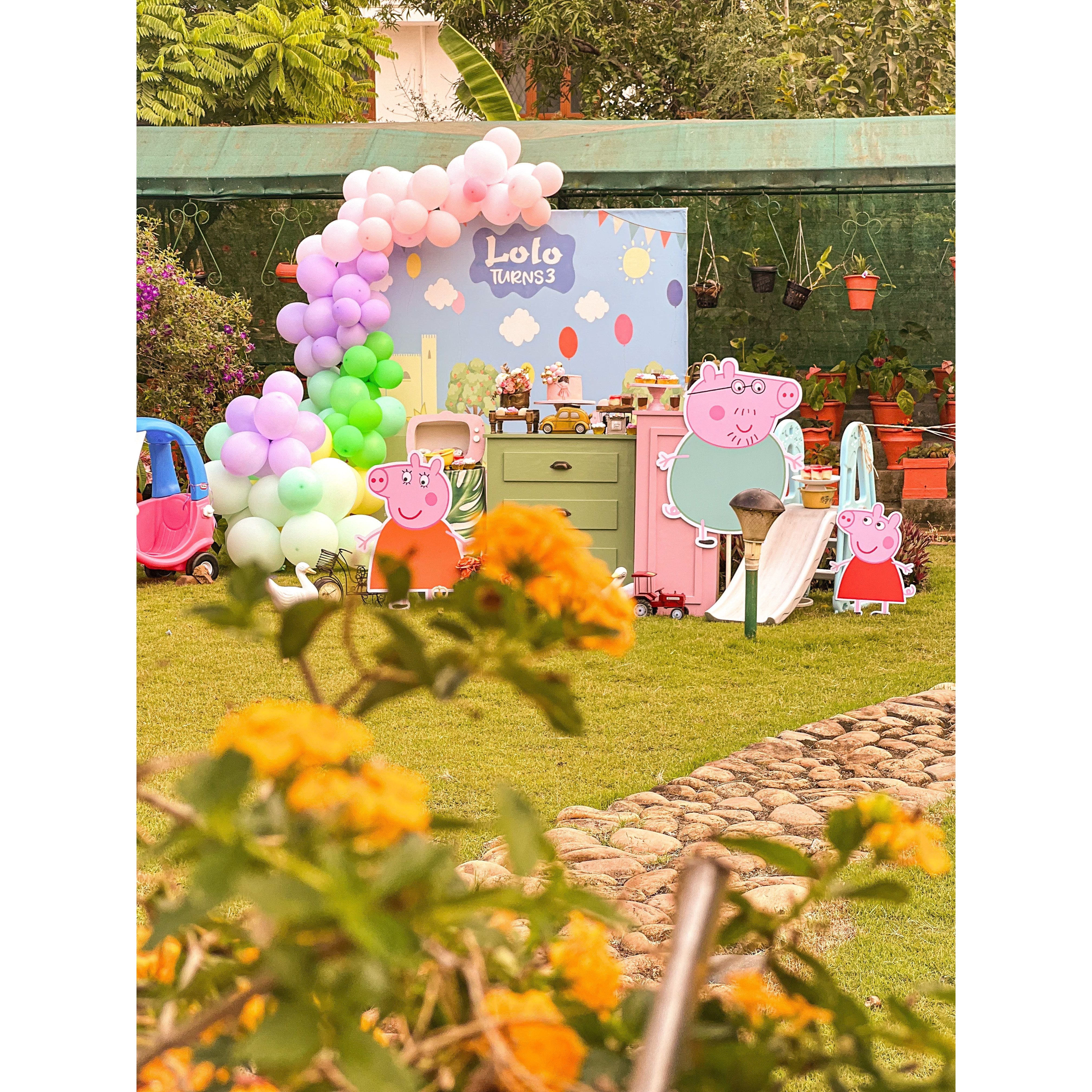 Peppa Pig-Themed Outdoor Birthday Party