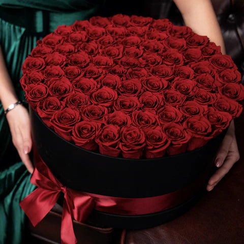 Luxury Black Box Of Red Roses