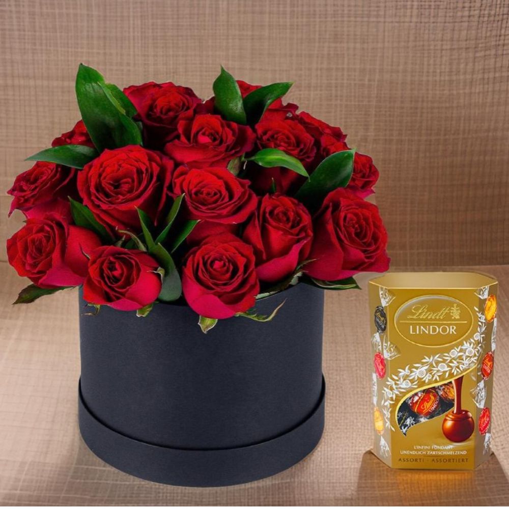 15 Red Rose Bouquet with Lindt Chocolate